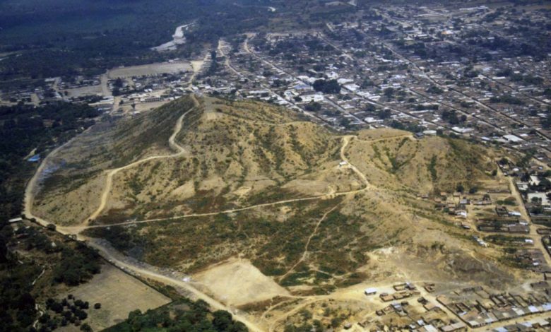 Complejo Arqueológico en el Cerro Ñañañique